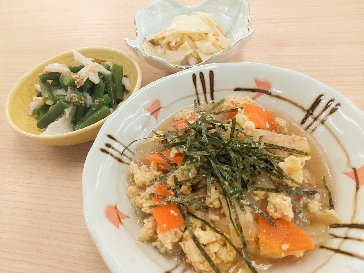 昼食