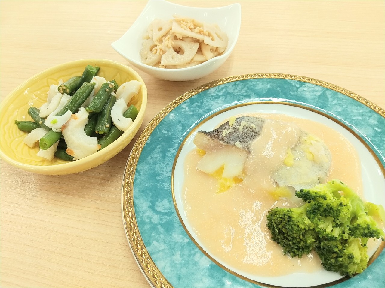 昼食