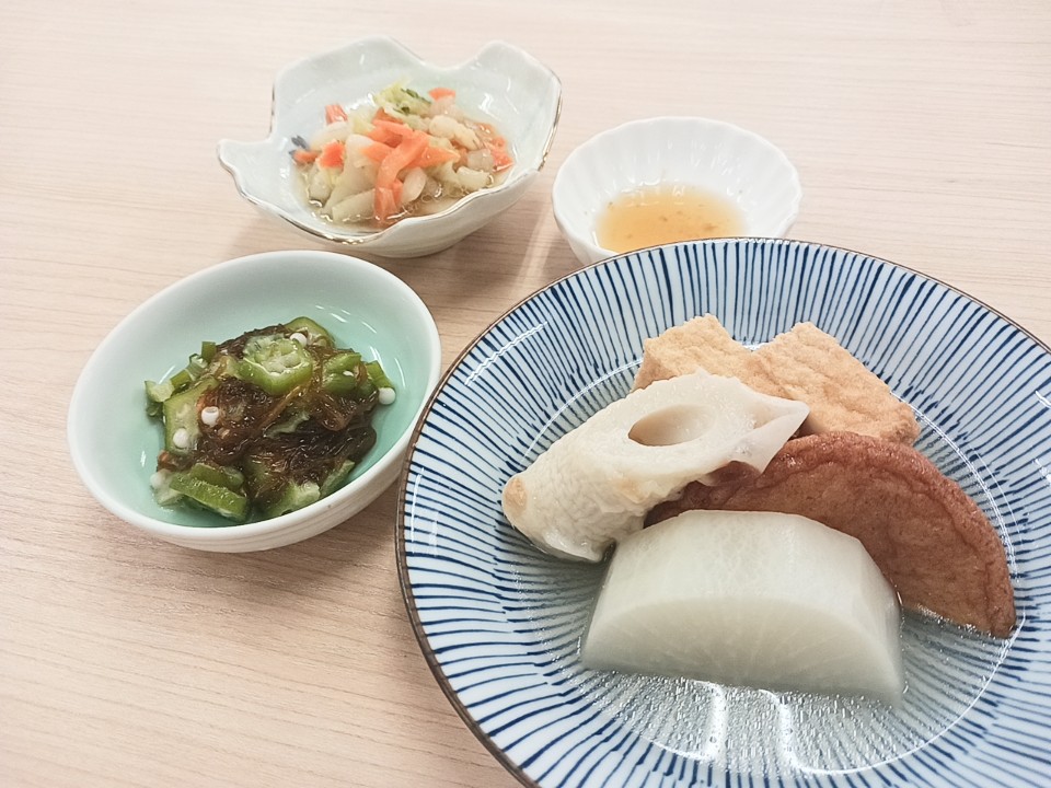 昼食