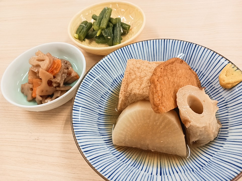 昼食