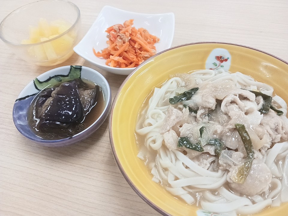 昼食