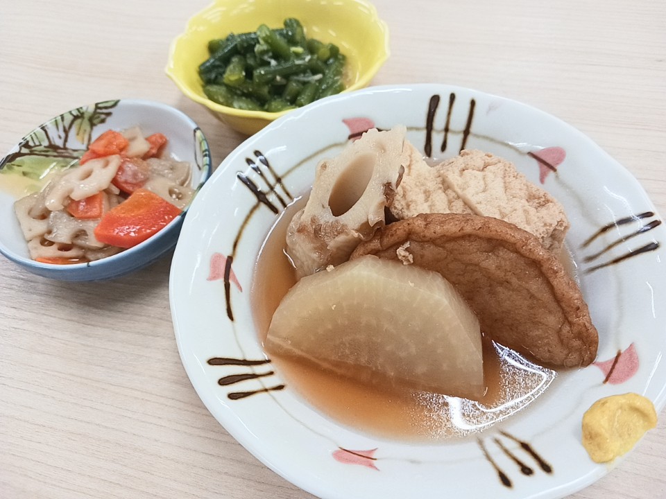 昼食