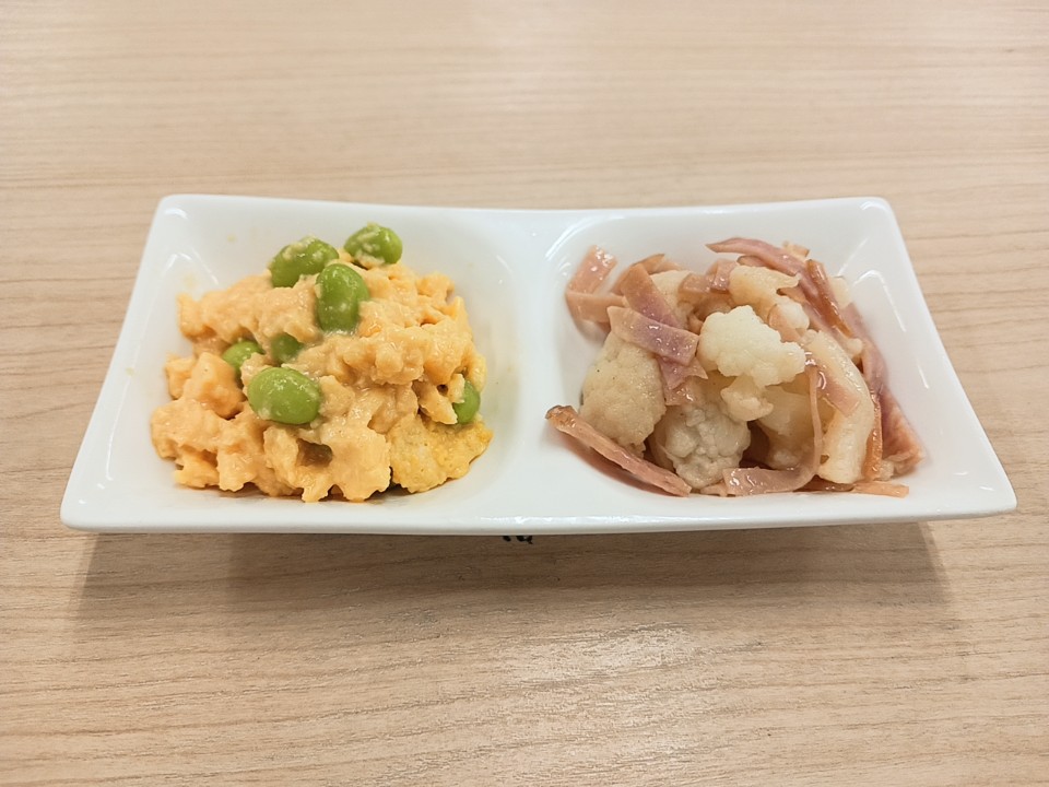 朝食