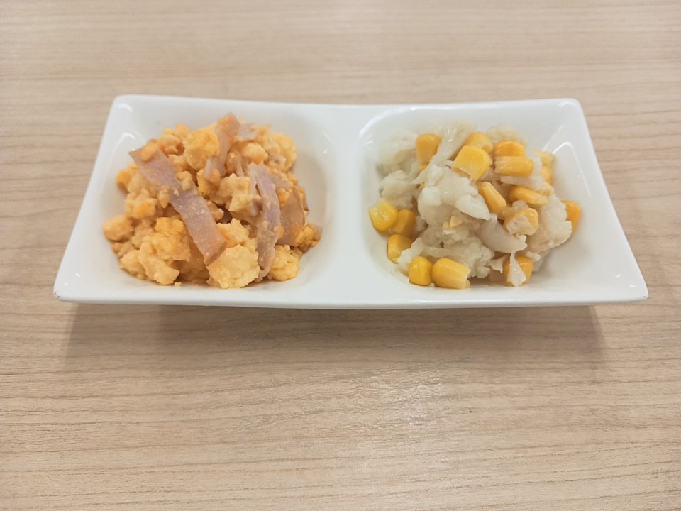 朝食
