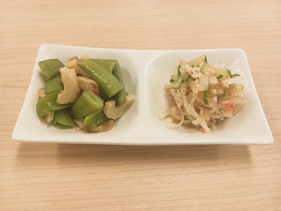 朝食