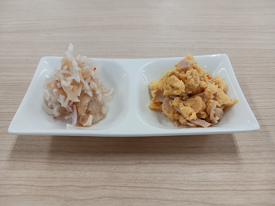 朝食