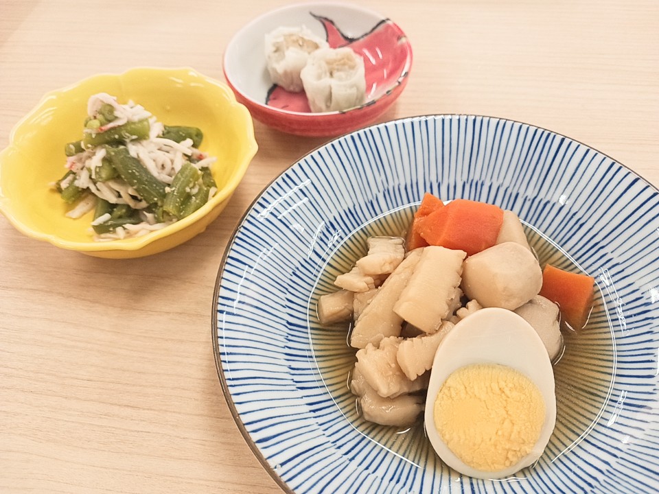 昼食