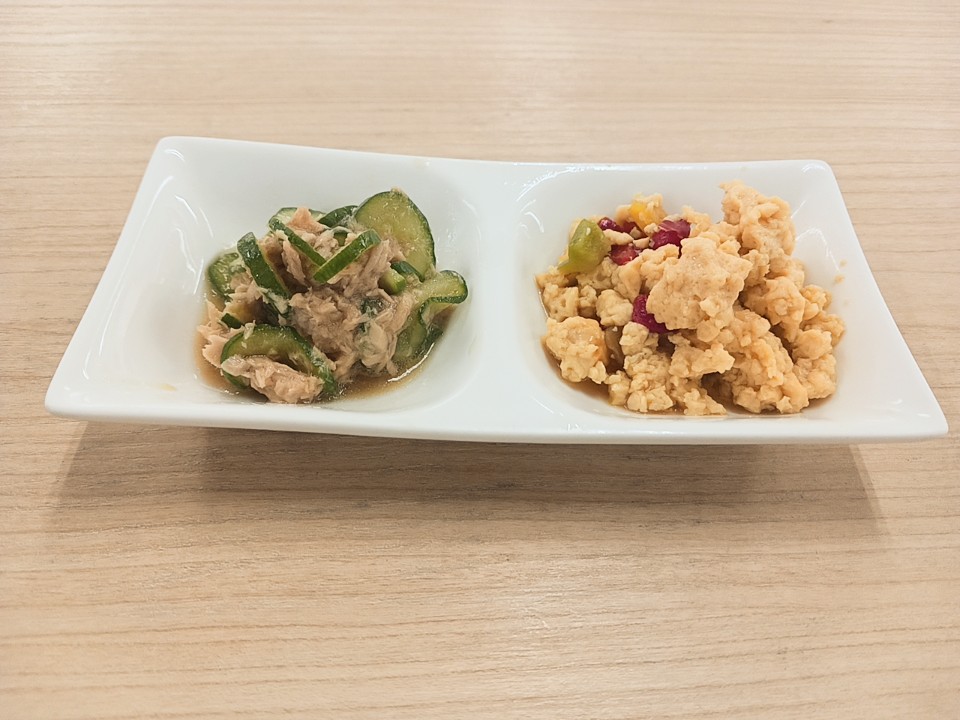 朝食