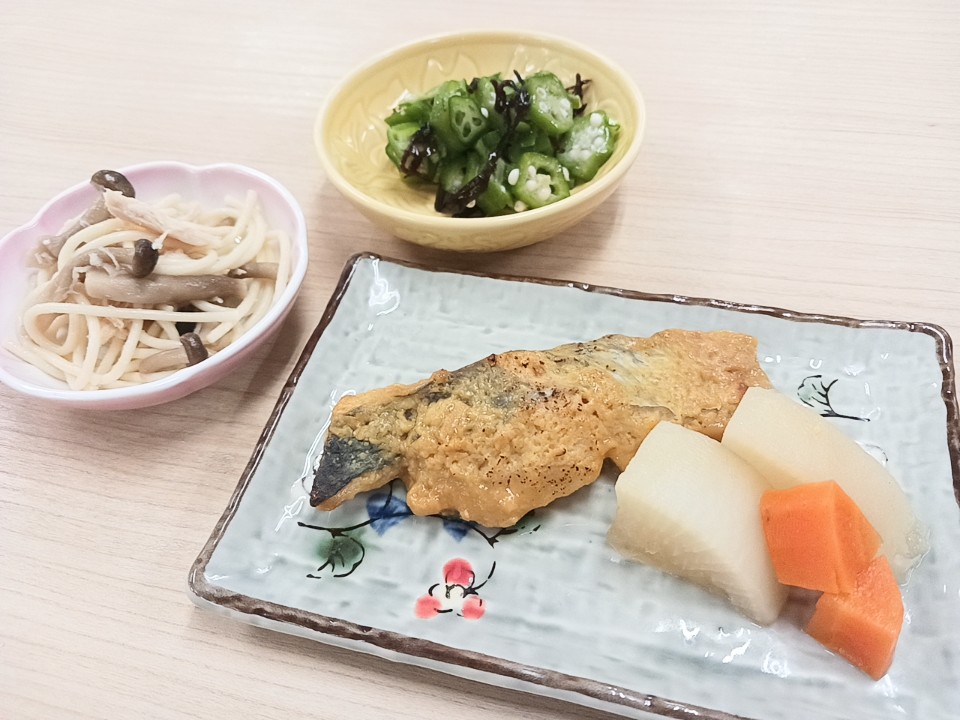 昼食
