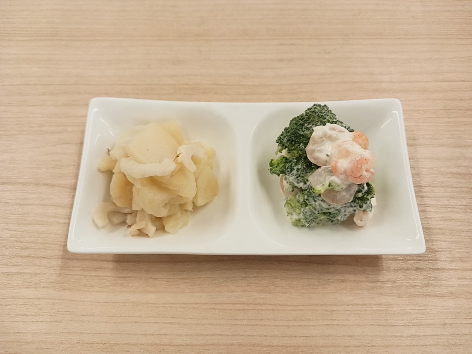 朝食