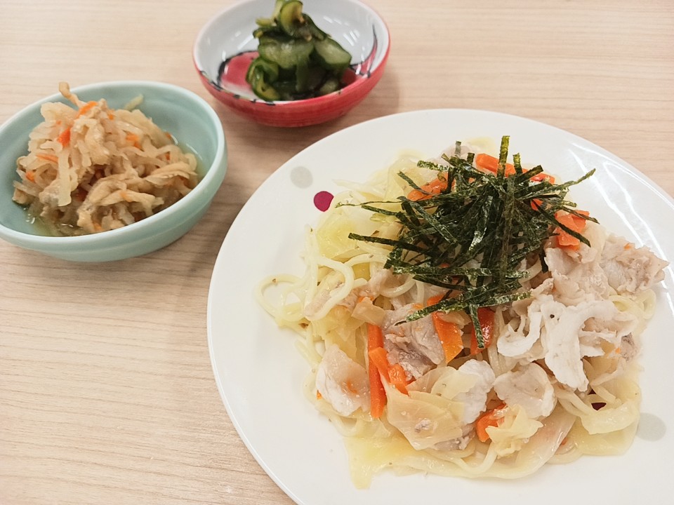 昼食