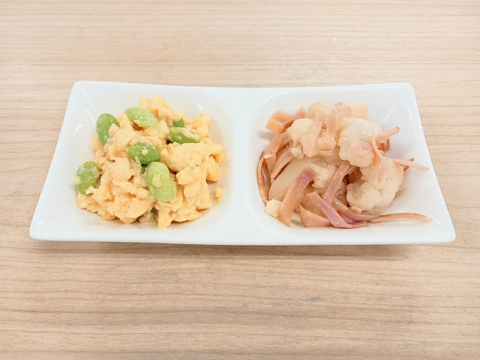 朝食