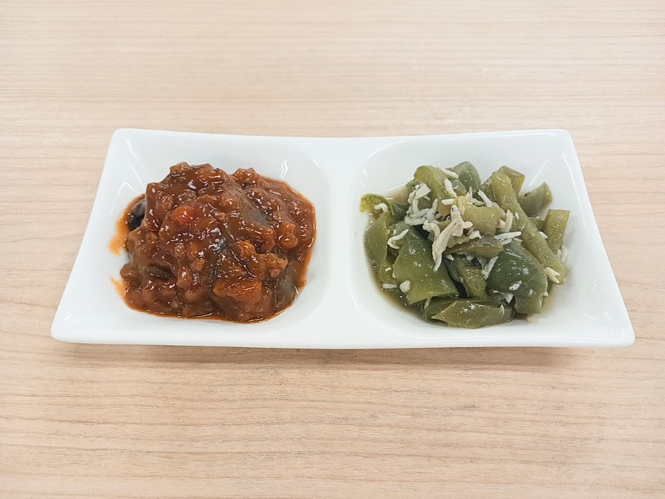 朝食