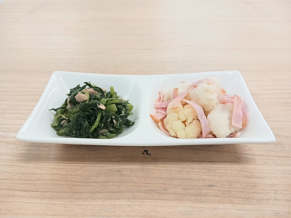朝食