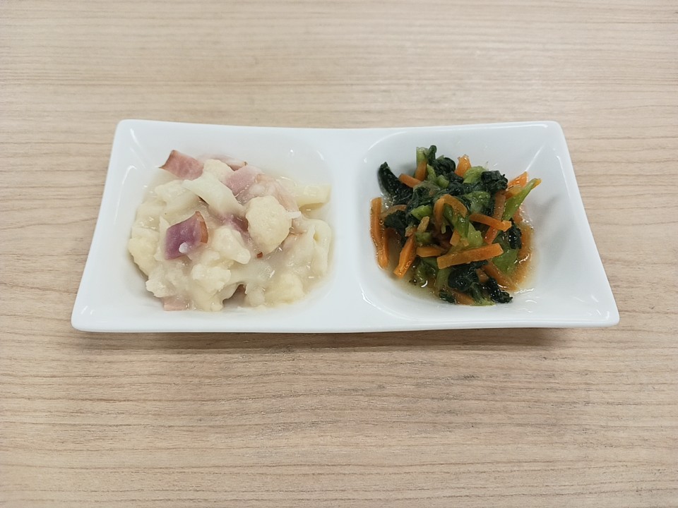 朝食