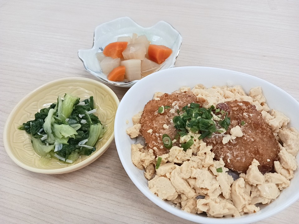 昼食