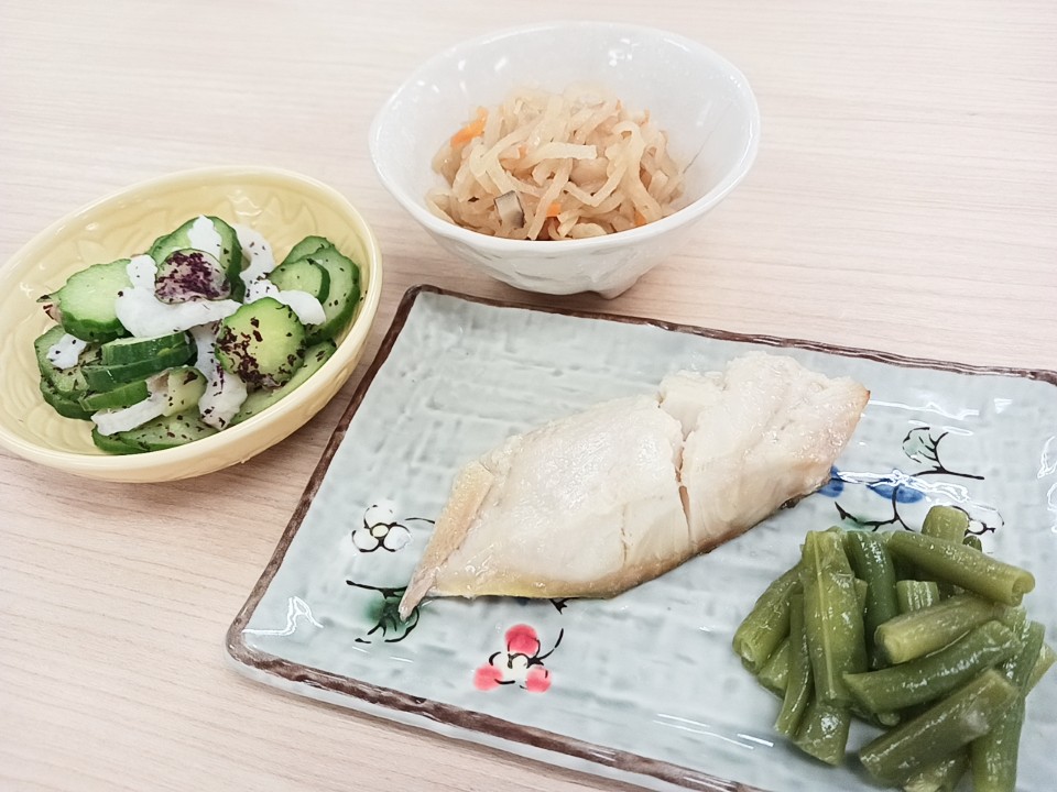 昼食
