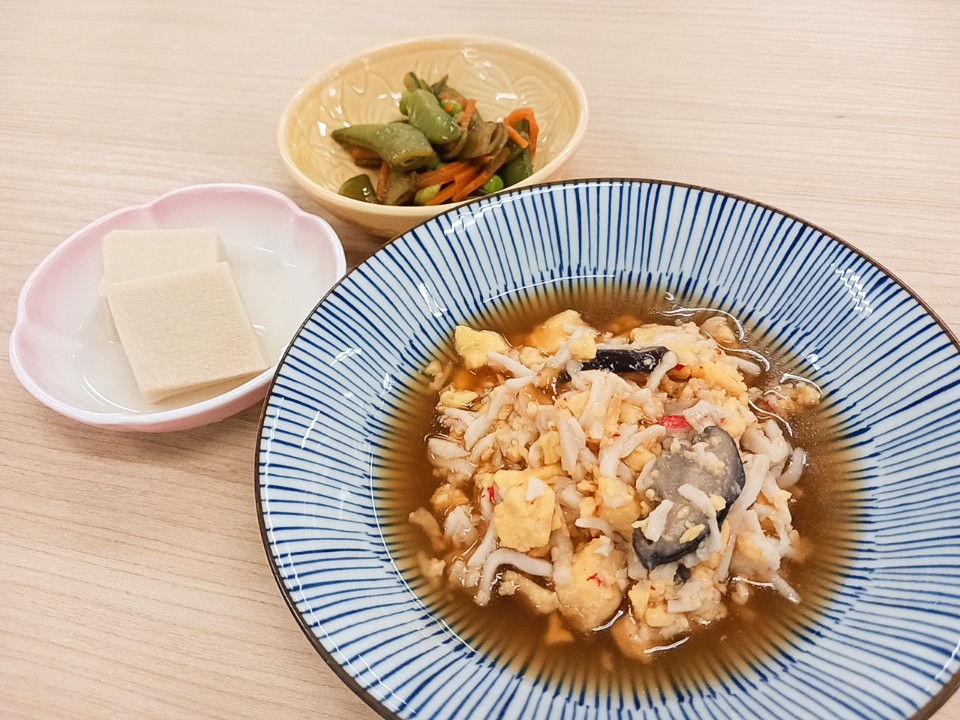 昼食