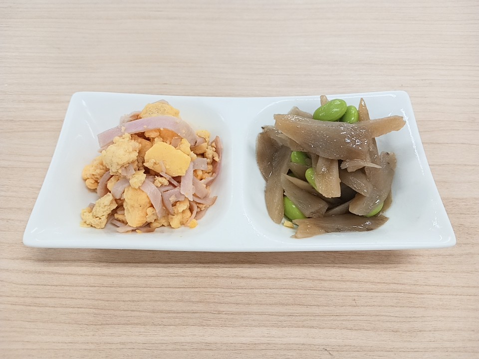 朝食
