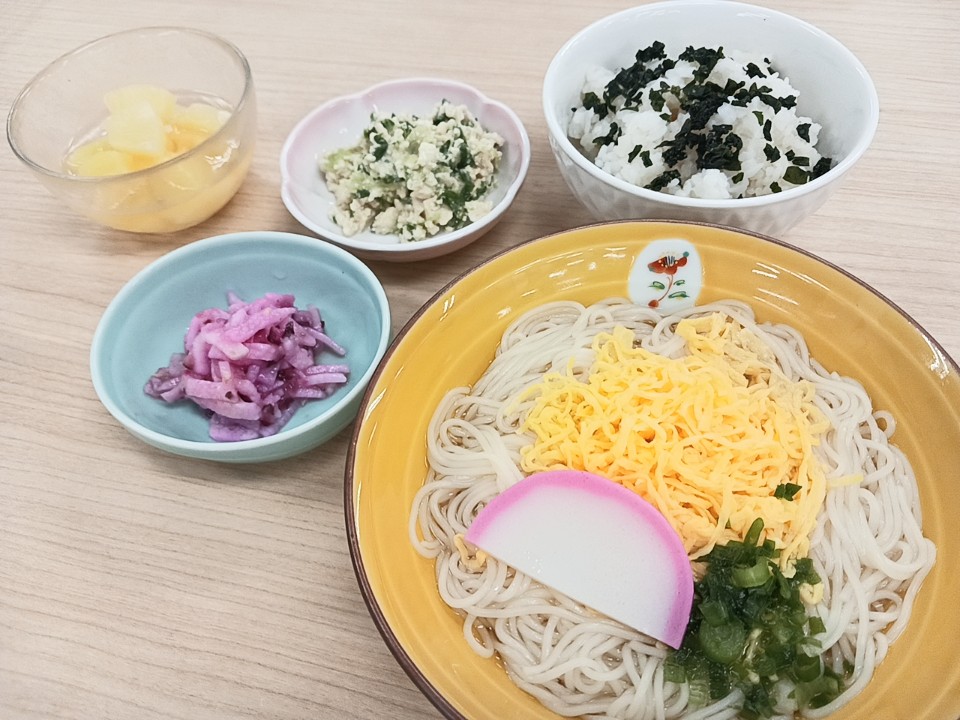 昼食