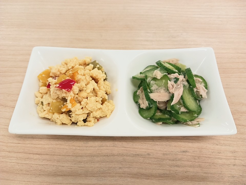 朝食
