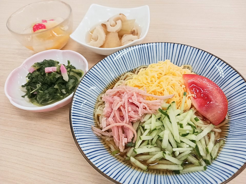 昼食