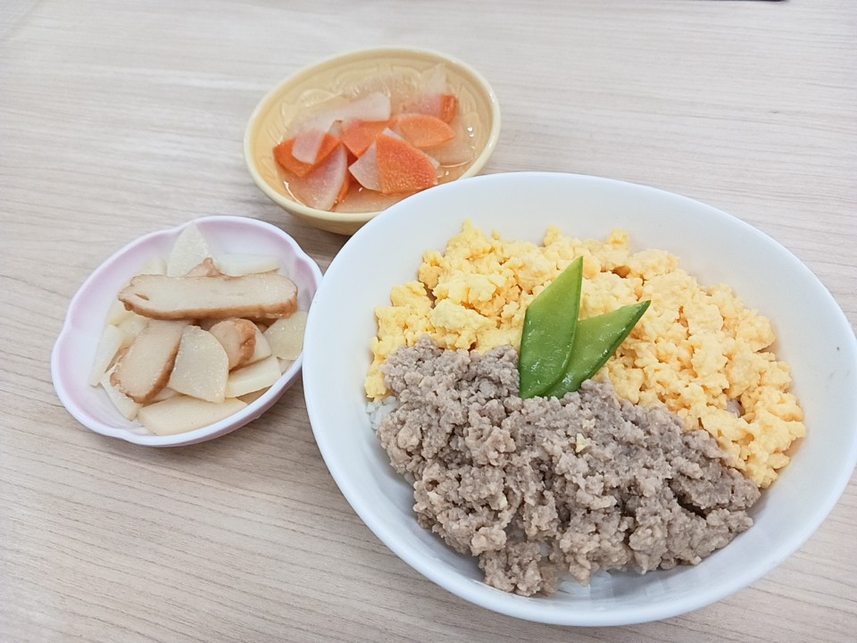 昼食
