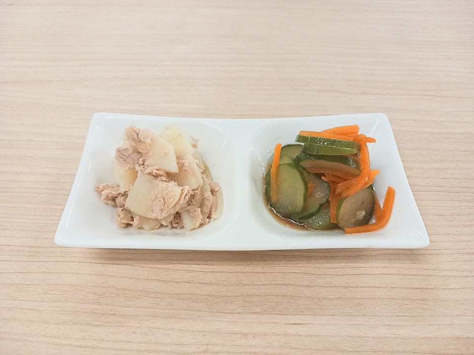朝食