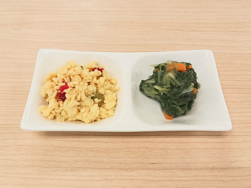 朝食
