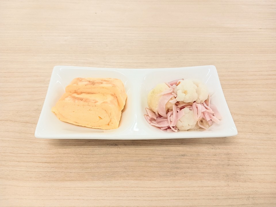 朝食