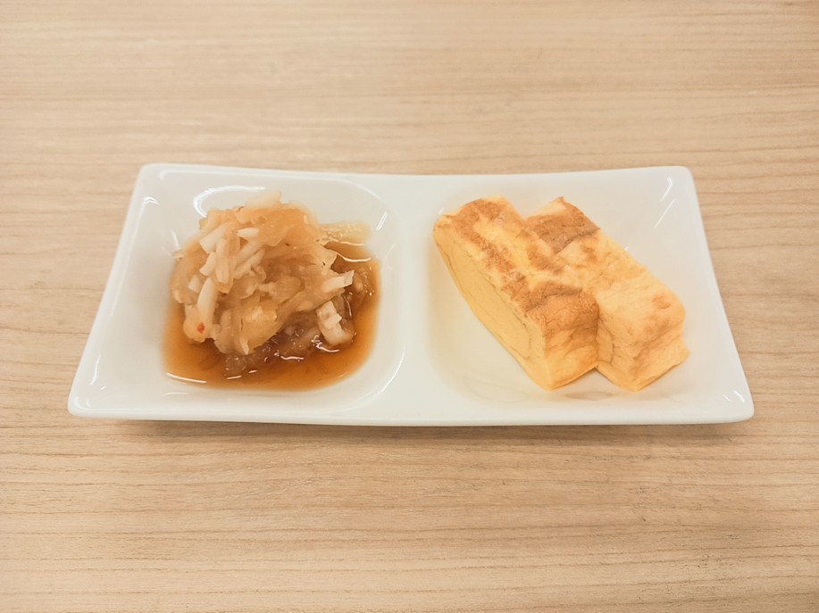 朝食