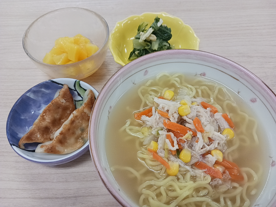 昼食