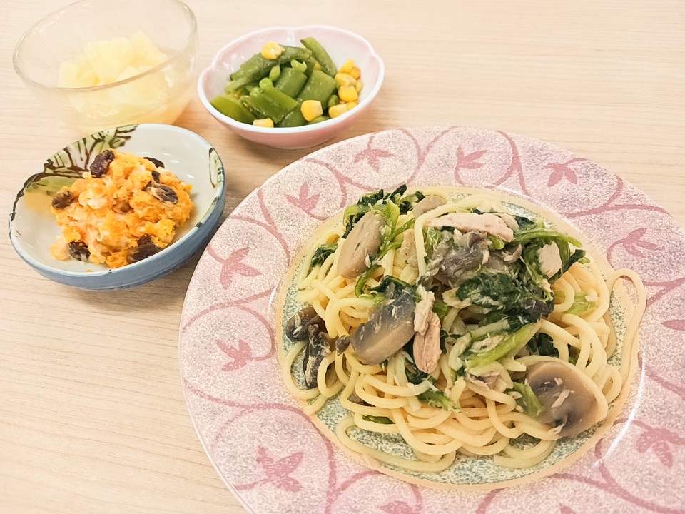 昼食