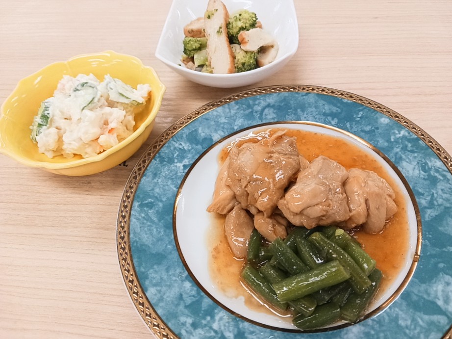 昼食