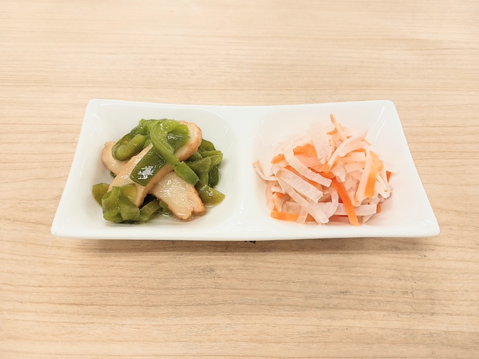 朝食