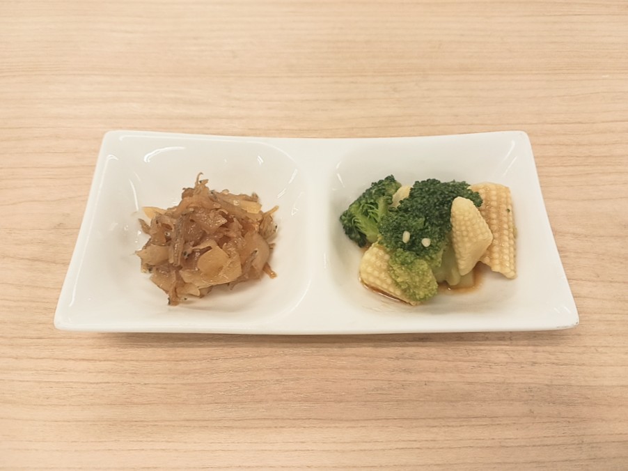 朝食