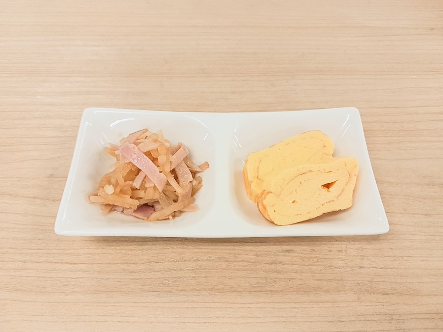 朝食