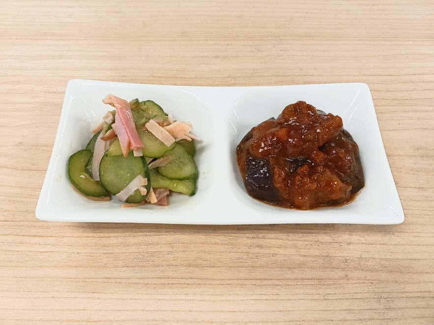 朝食
