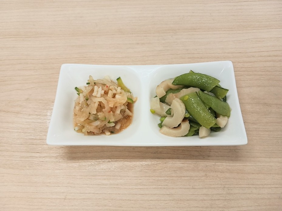 朝食