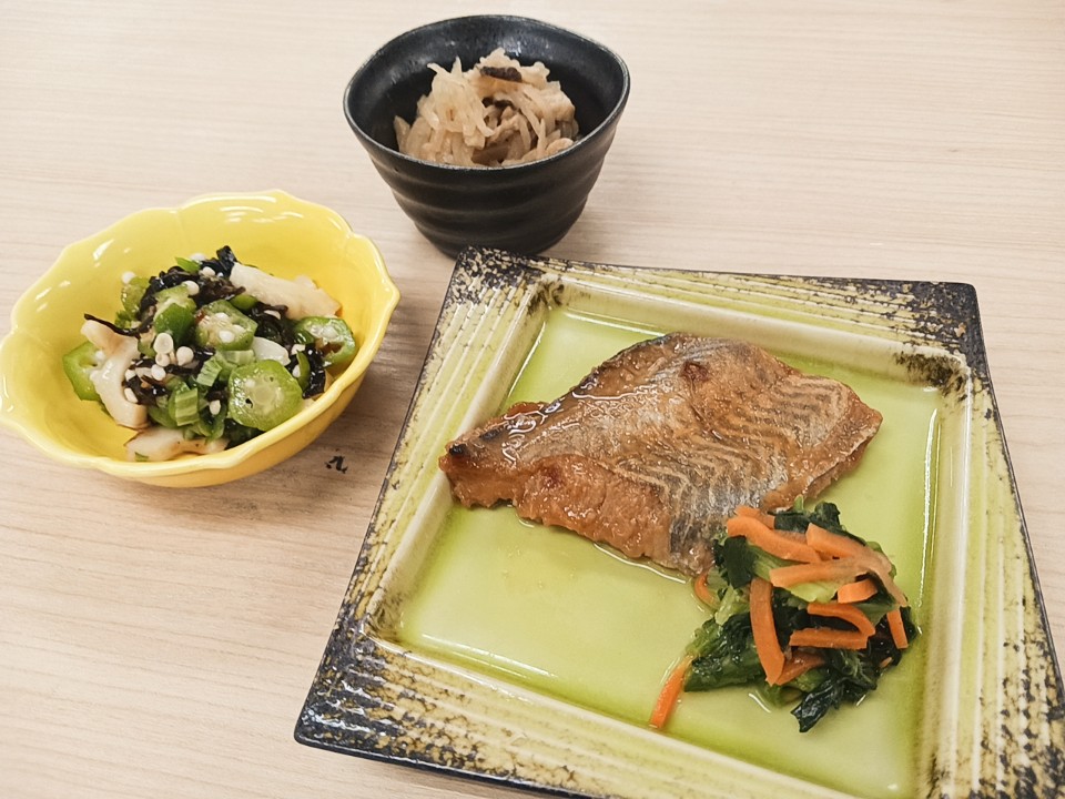 昼食