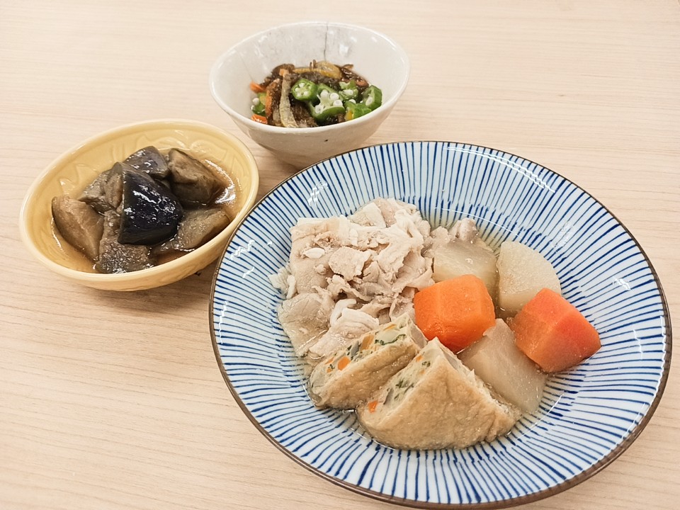 昼食