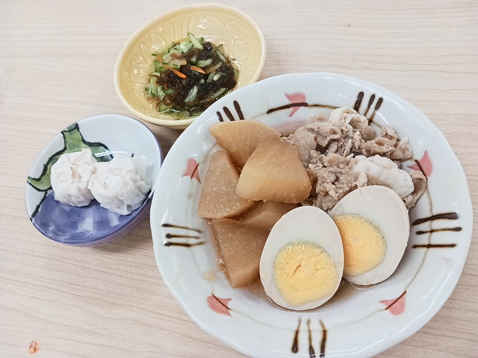 昼食