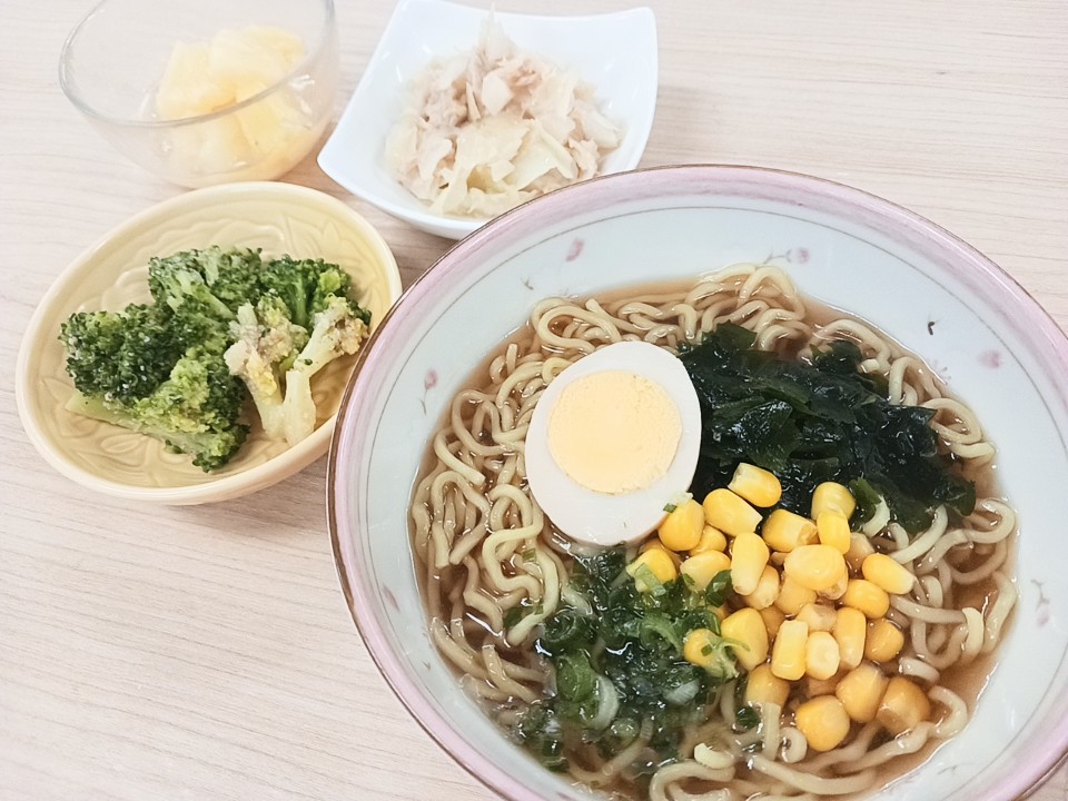 昼食
