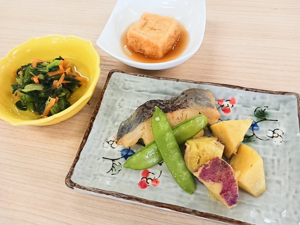 昼食