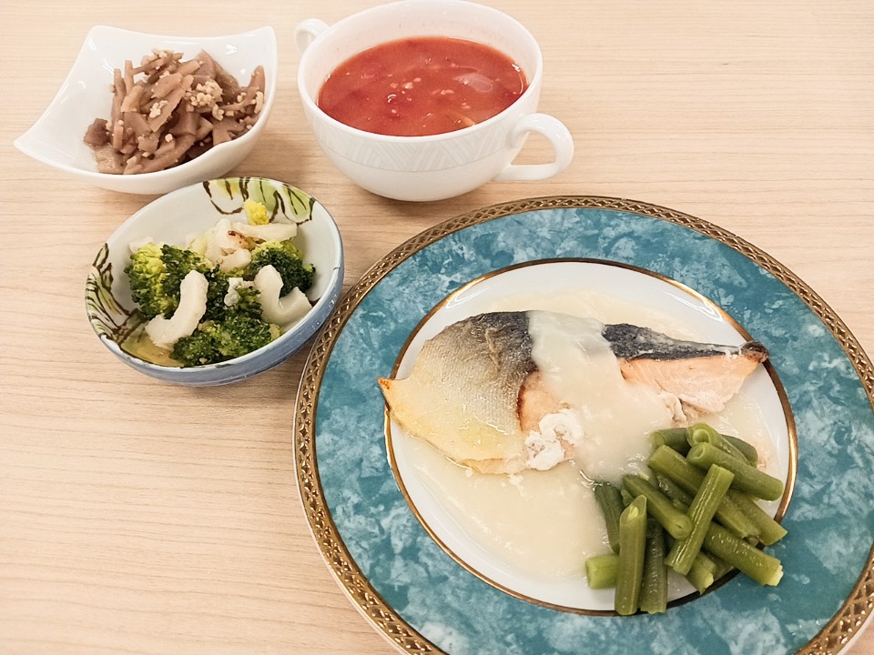 昼食