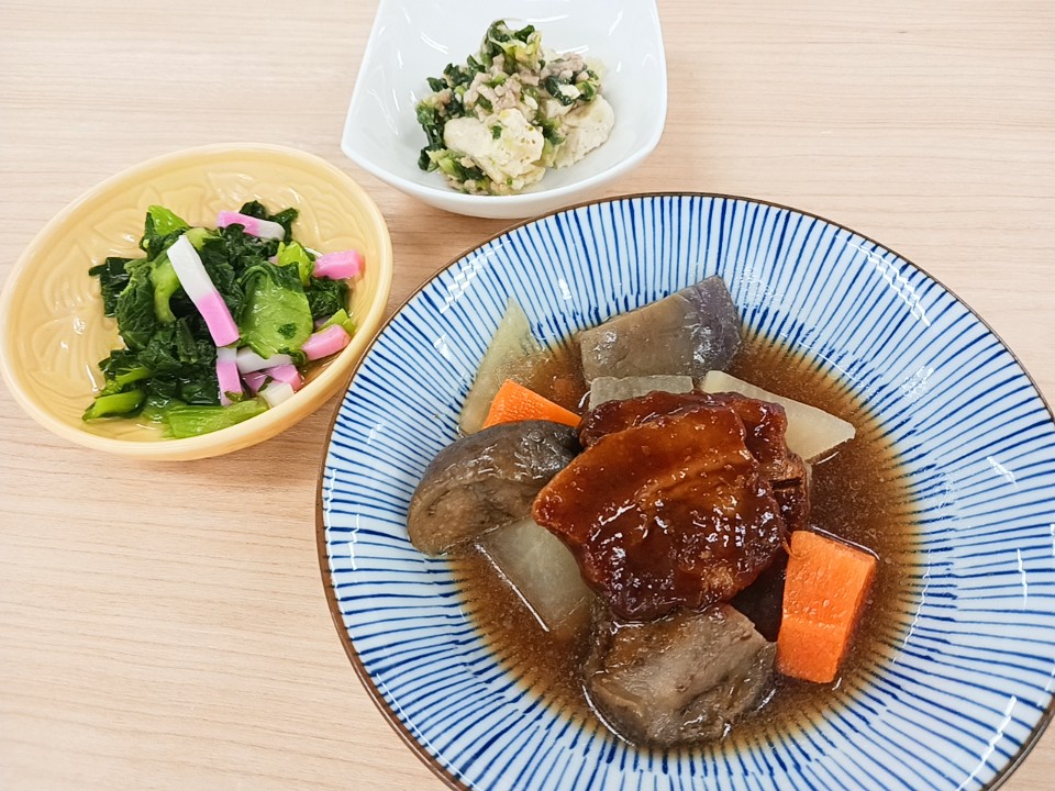 昼食