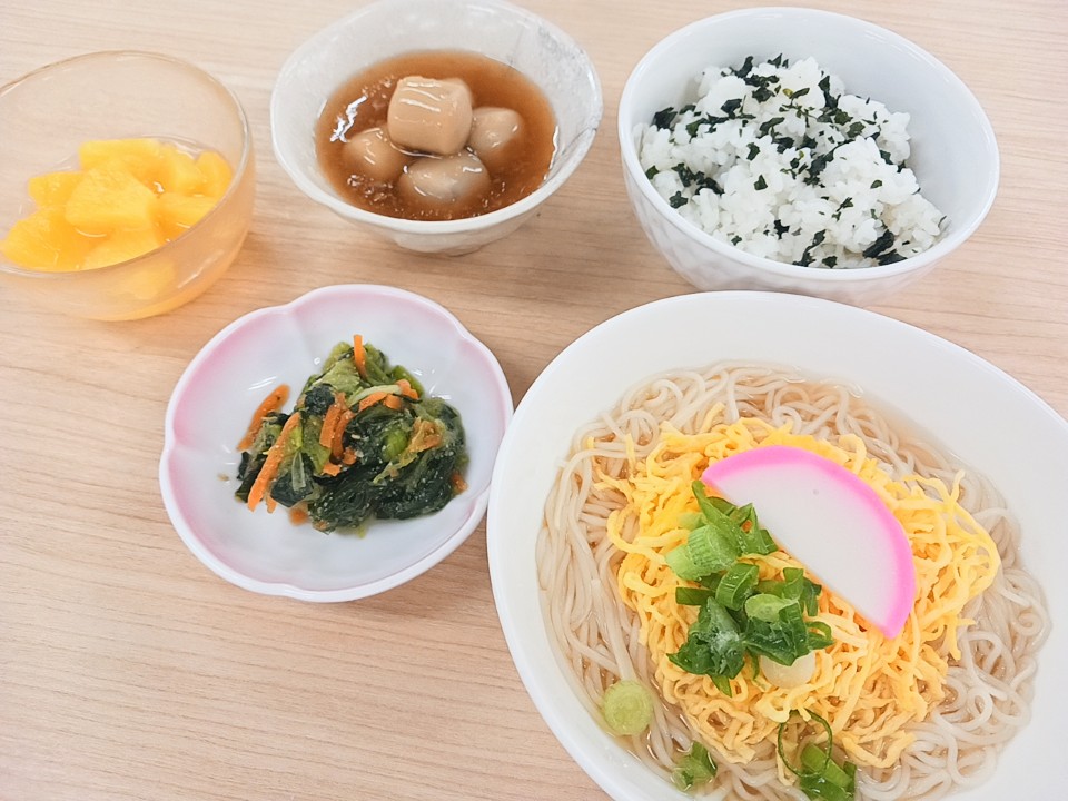 昼食