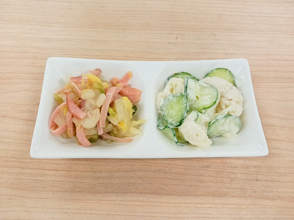 朝食