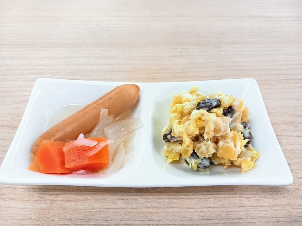 朝食