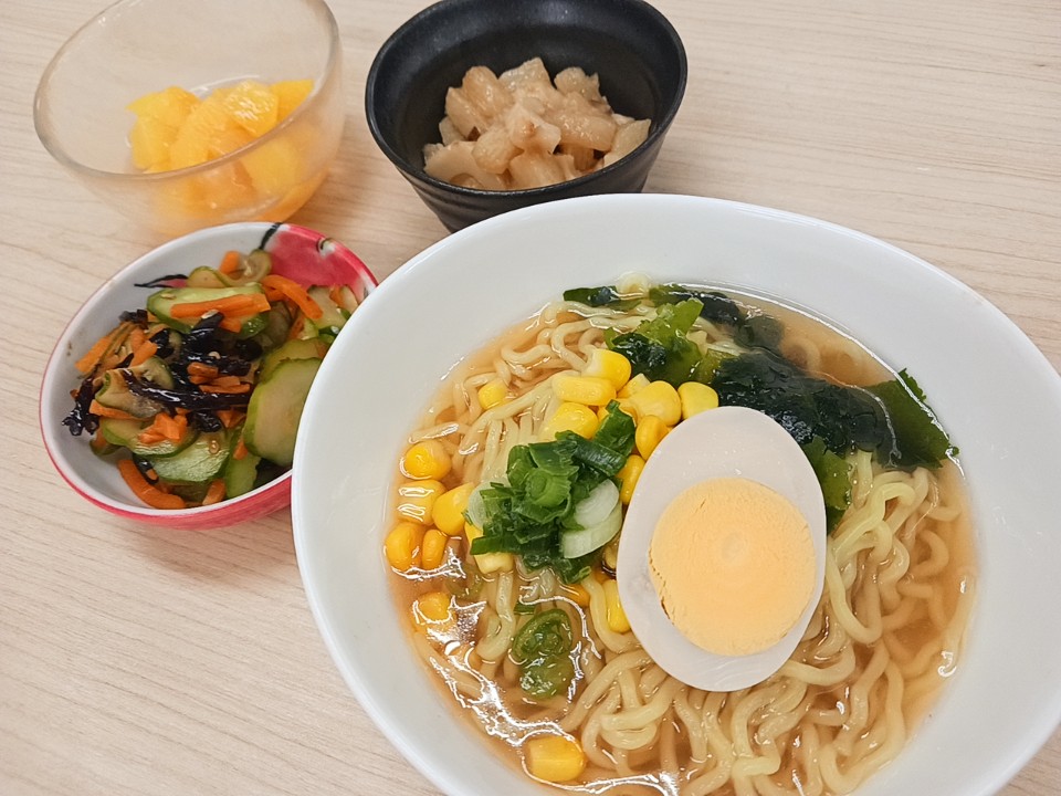 昼食